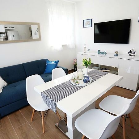 סופטאר Apartments Romarin מראה חיצוני תמונה