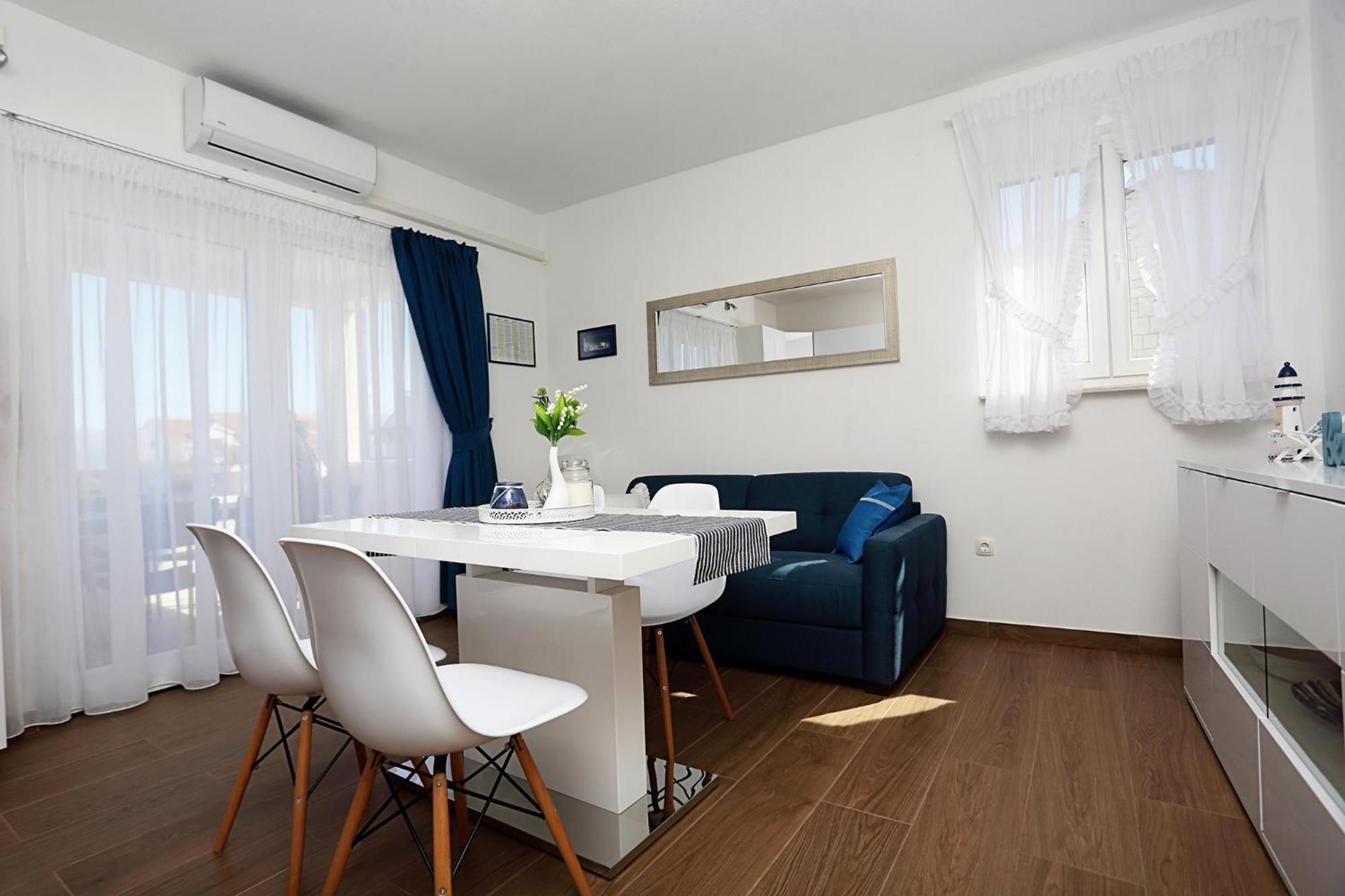 סופטאר Apartments Romarin מראה חיצוני תמונה