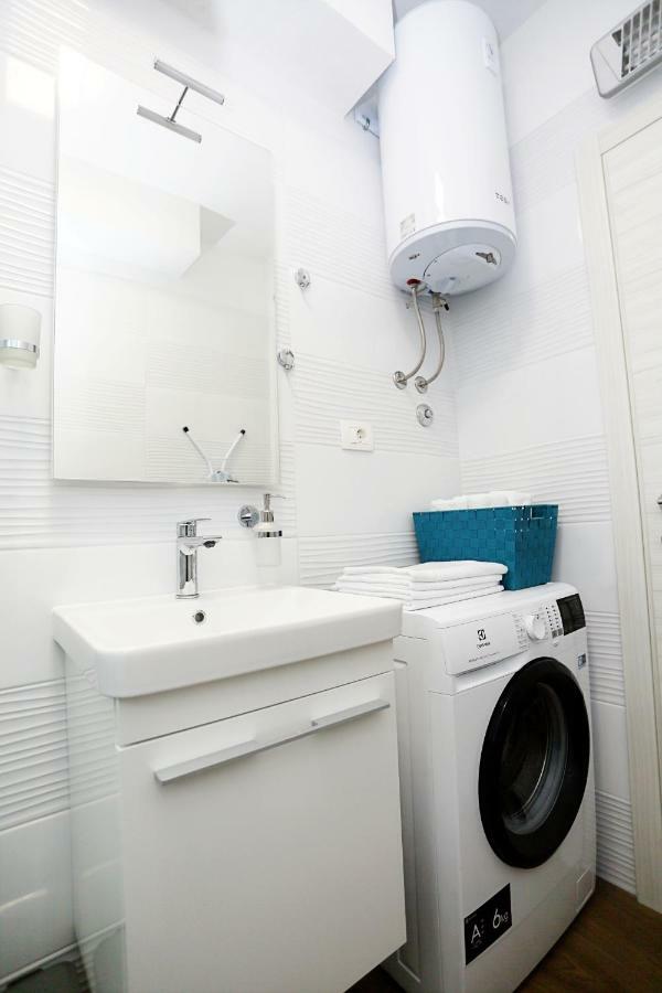סופטאר Apartments Romarin מראה חיצוני תמונה