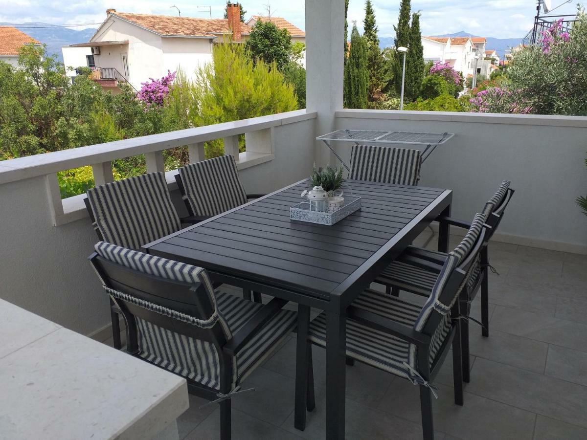סופטאר Apartments Romarin מראה חיצוני תמונה